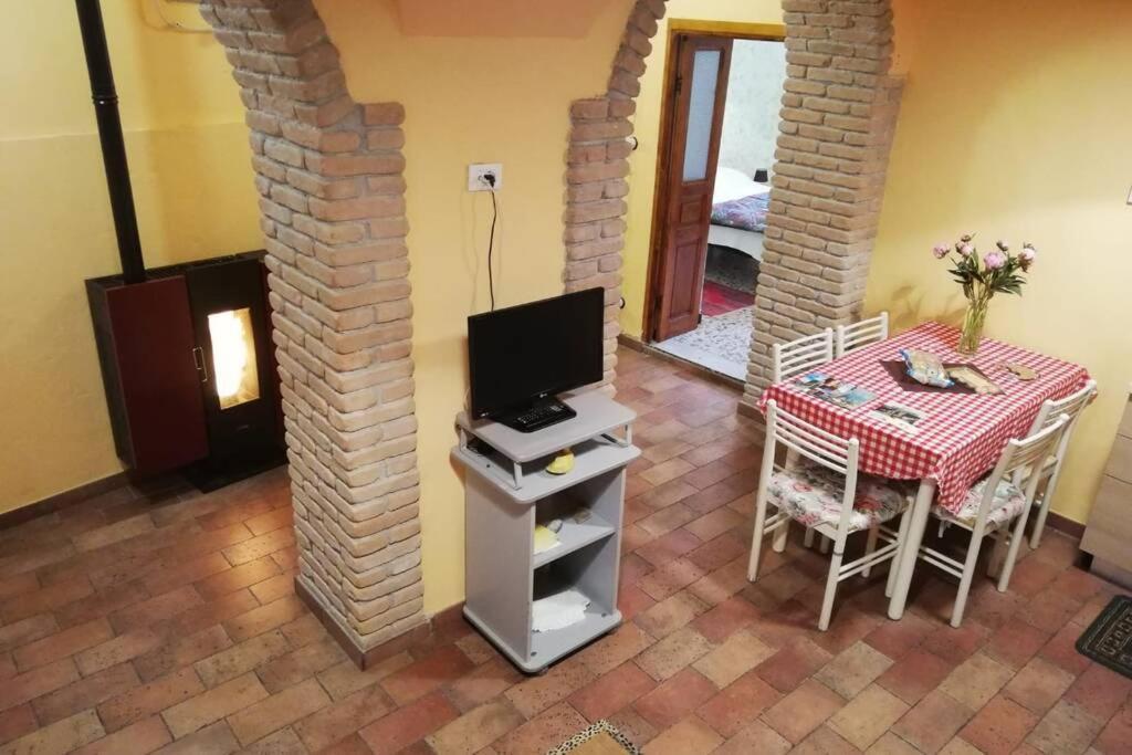 Casa Baciccia Lejlighed Badalucco Eksteriør billede